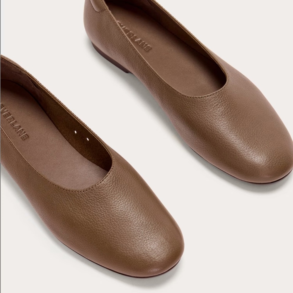 Everlane Day Glove Leather Flats in Cocoa - Picture 2 of 3